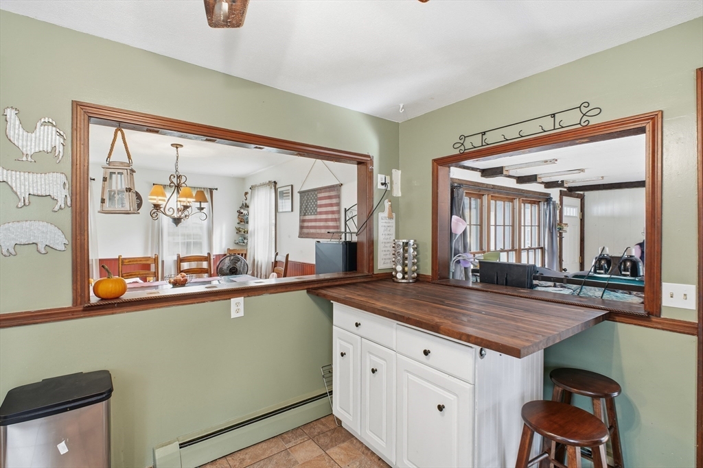 Agawam, Massachusetts 01030, United States, 4 Bedrooms Bedrooms, ,2 BathroomsBathrooms,Residential,Active,238096