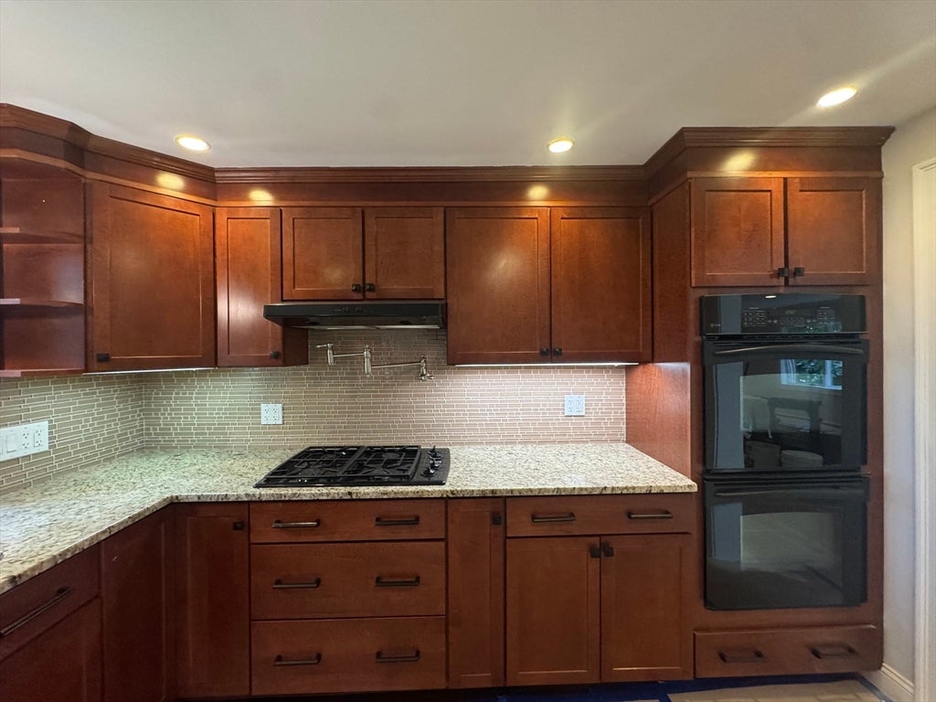 11 Aspen Ct, Dedham, MA, 11 Aspen Ct, Dedham, MA Photo #3
