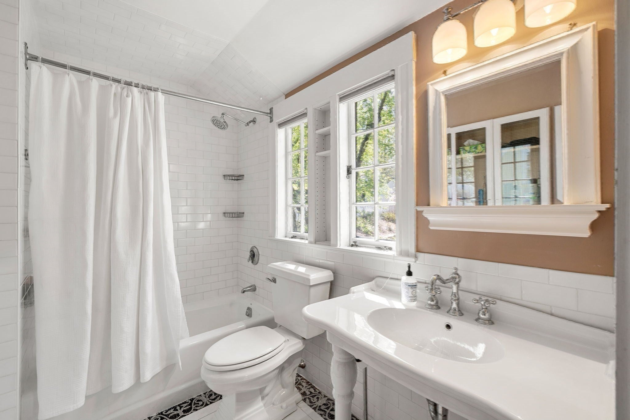 292 Pond ST, Boston, MA Photo #24