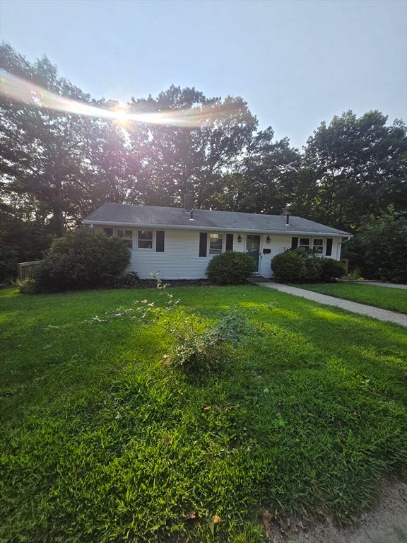 42 Iowa St, Worcester, MA Photo #25