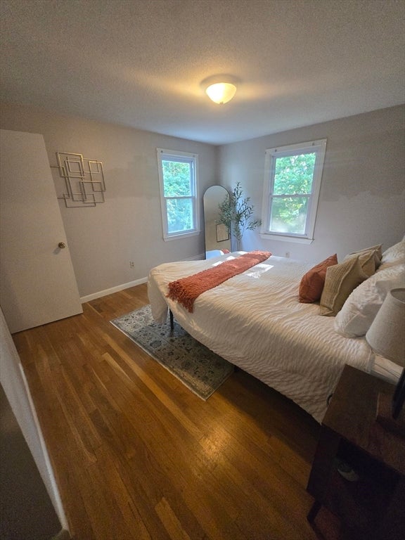 42 Iowa St, Worcester, MA Photo #9