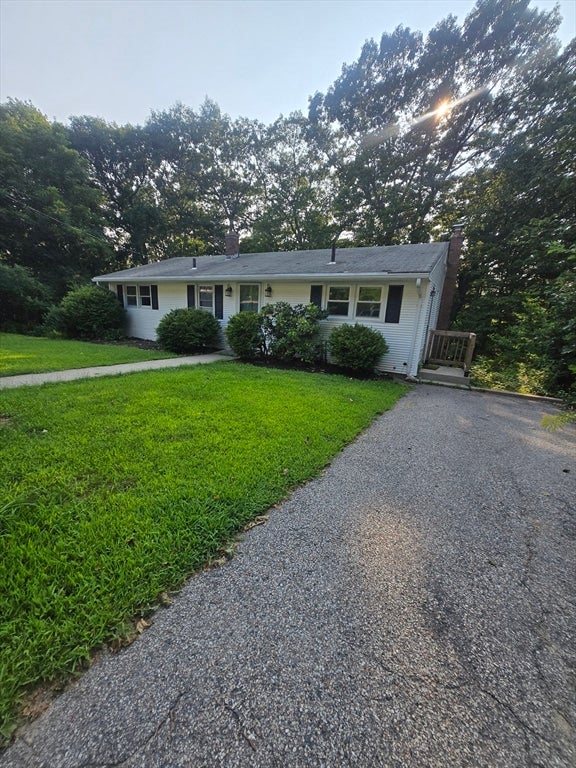 42 Iowa St, Worcester, MA Photo #1