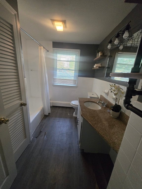 42 Iowa St, Worcester, MA Photo #14