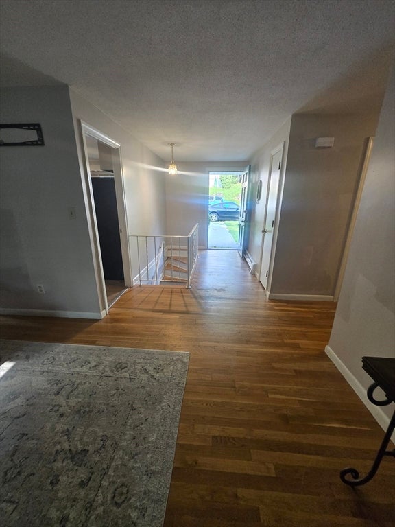 42 Iowa St, Worcester, MA Photo #15
