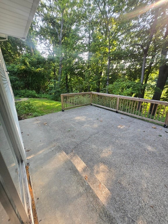 42 Iowa St, Worcester, MA Photo #24