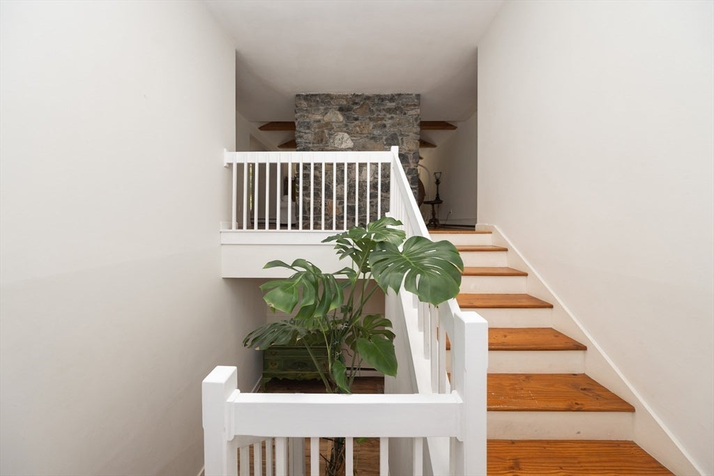 92 Brook St
