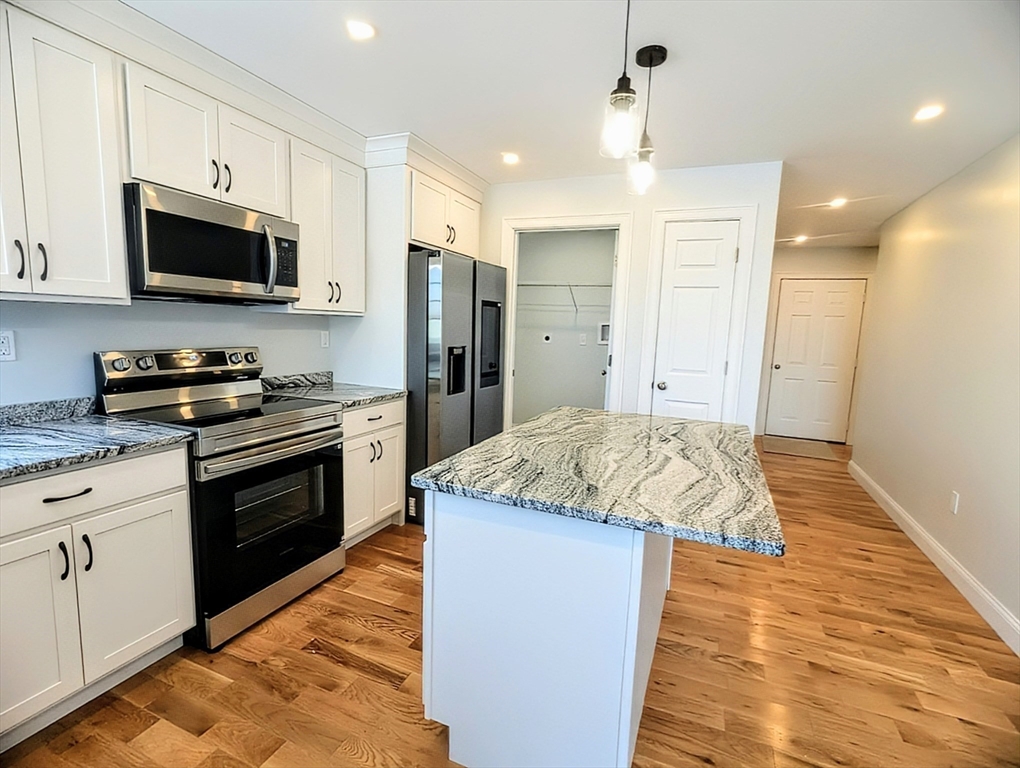 72B Cottage Lane - (Sf) (RT Half)