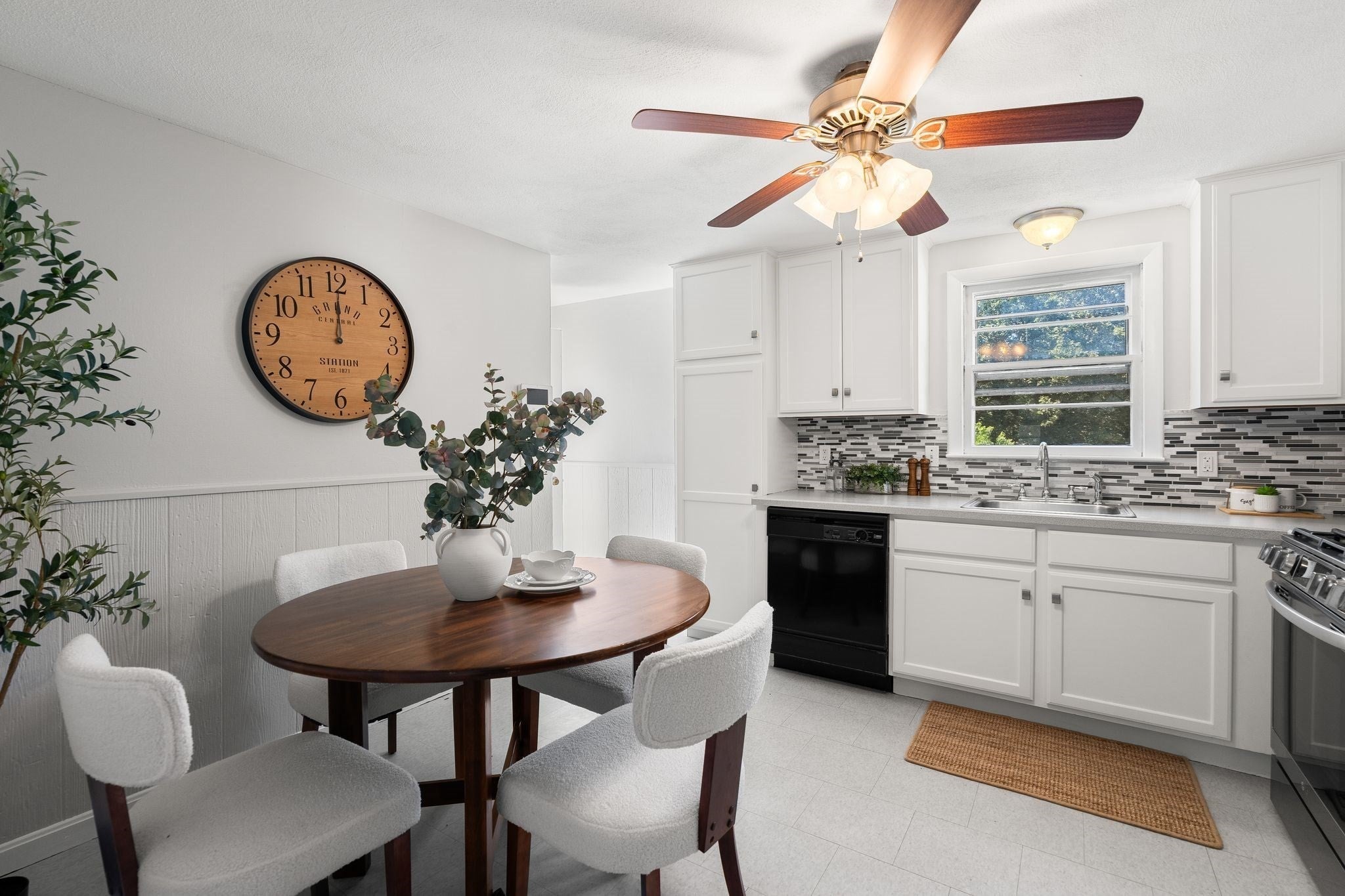 15 Bradford St, Stoughton, MA, 15 Bradford St, Stoughton, MA Photo #12