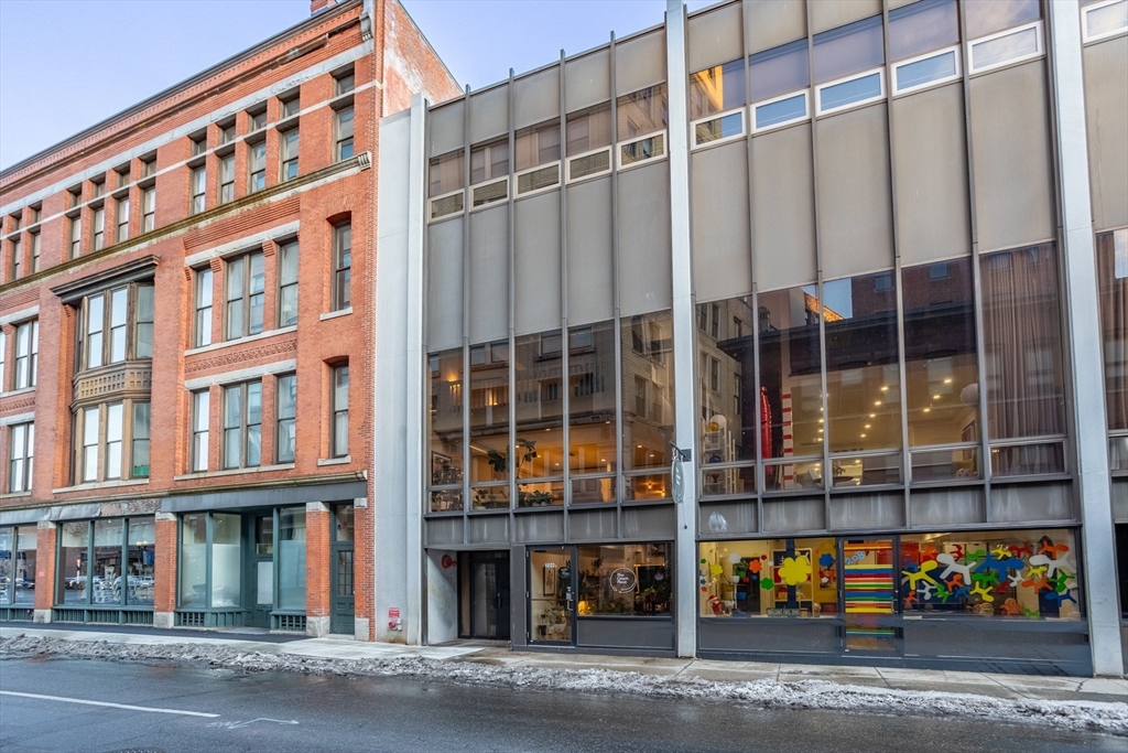 17 Kearney Sq 209