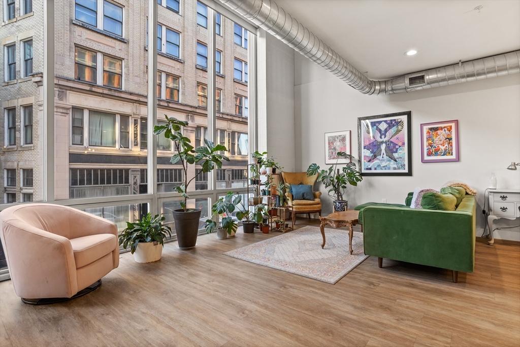 17 Kearney Sq 209
