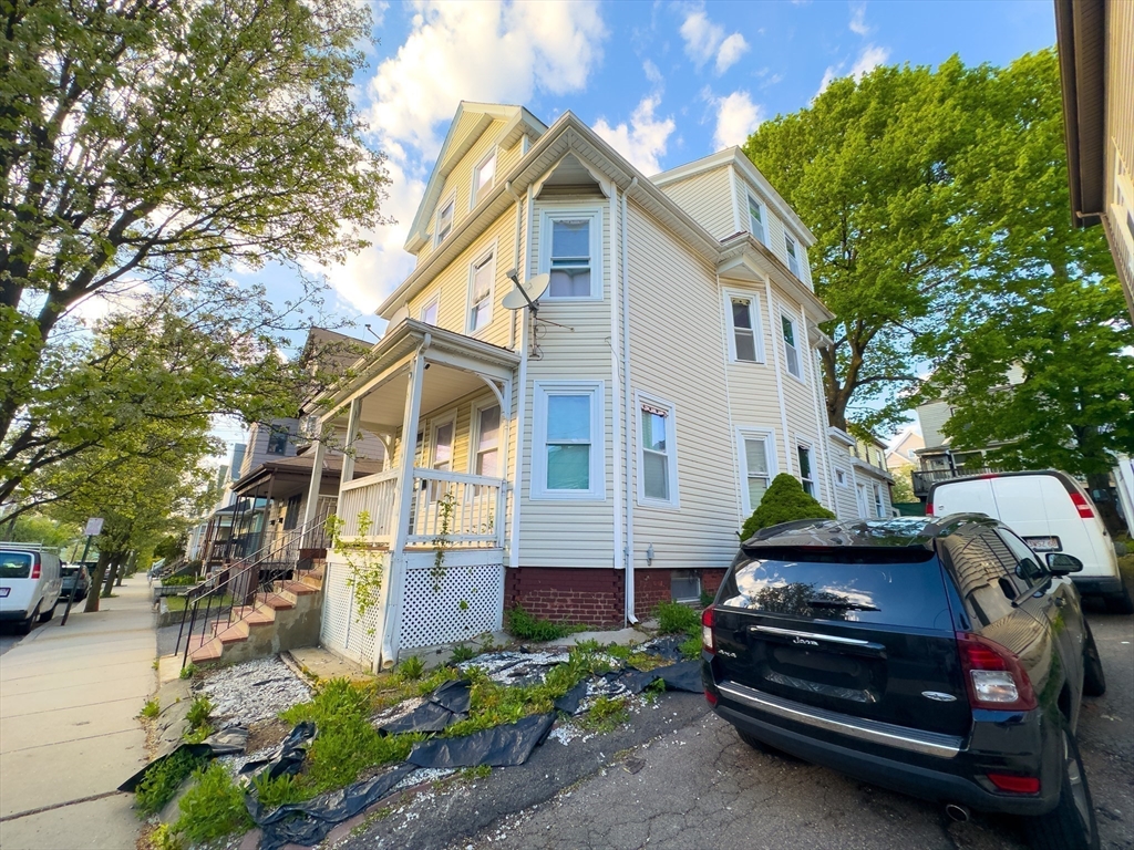 15 Marie Ave