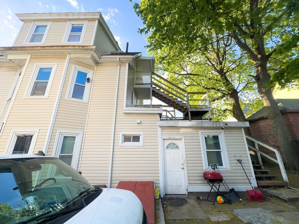 15 Marie Ave