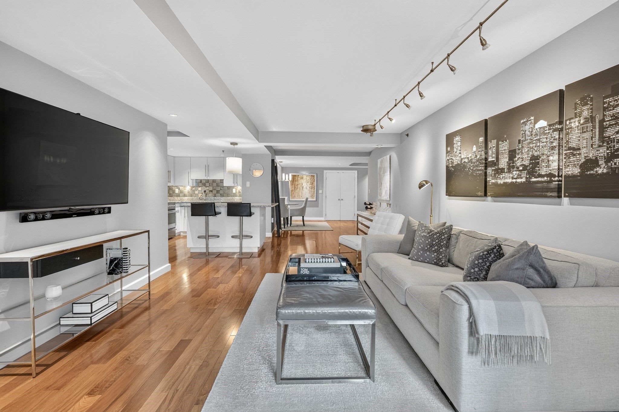 165 Tremont St 804