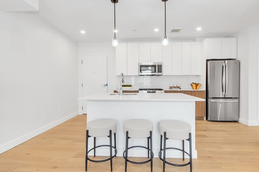 3992 Washington St #204, Boston, MA Photo #4