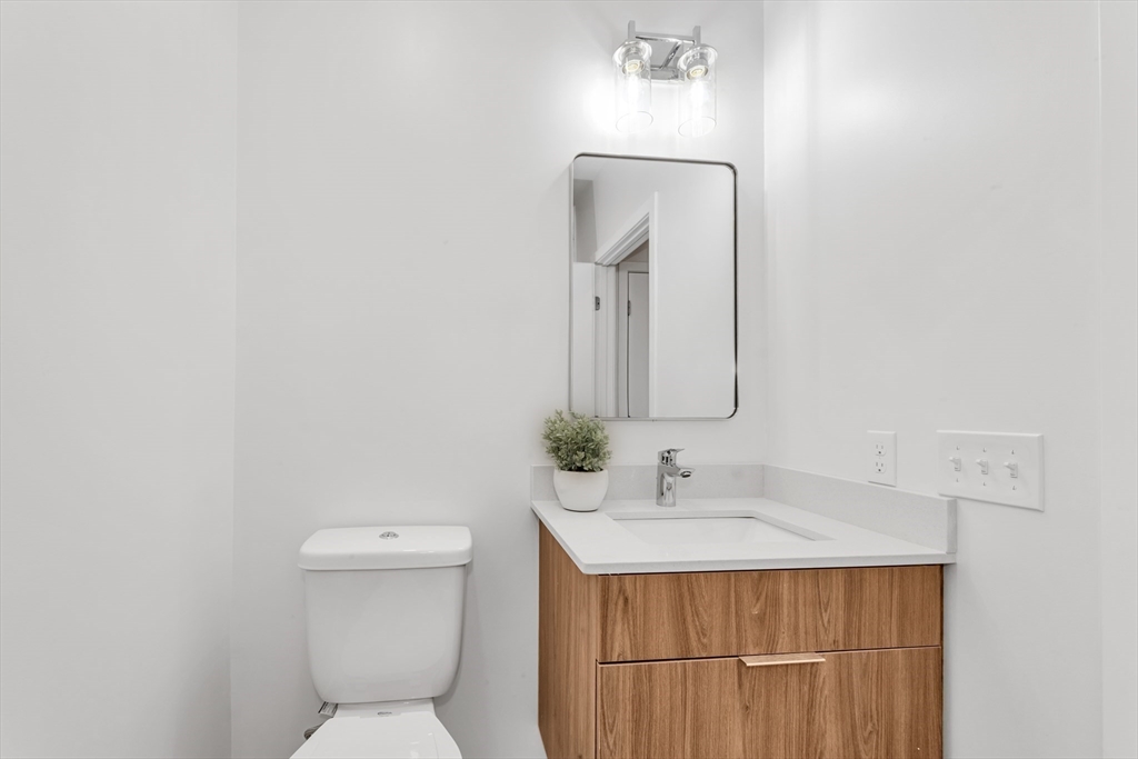 3992 Washington St #204, Boston, MA Photo #14