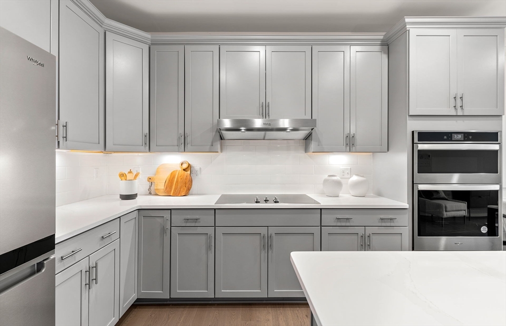 399 Neponset 210