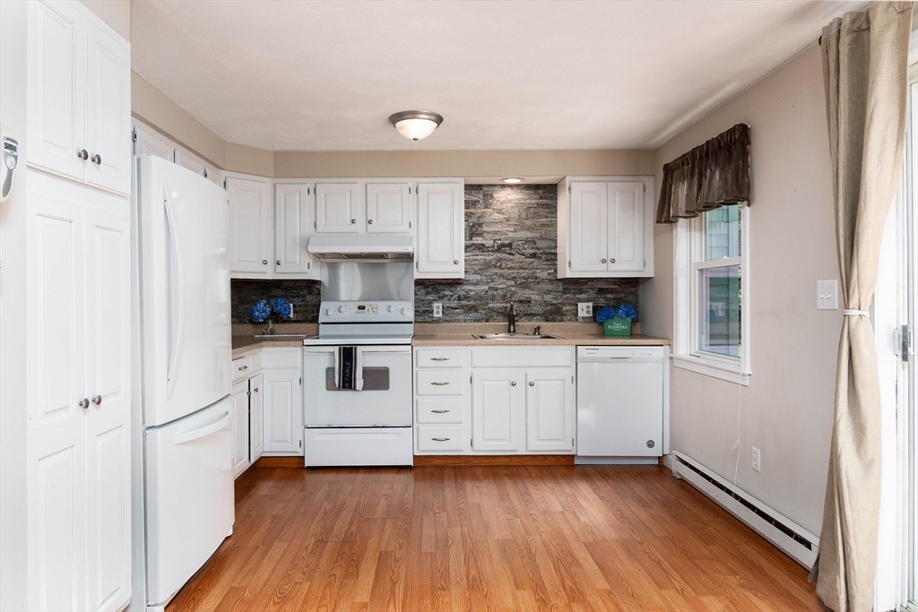 103 Manning St 2