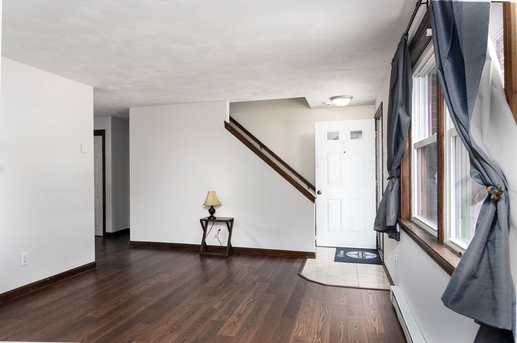 103 Manning St 2
