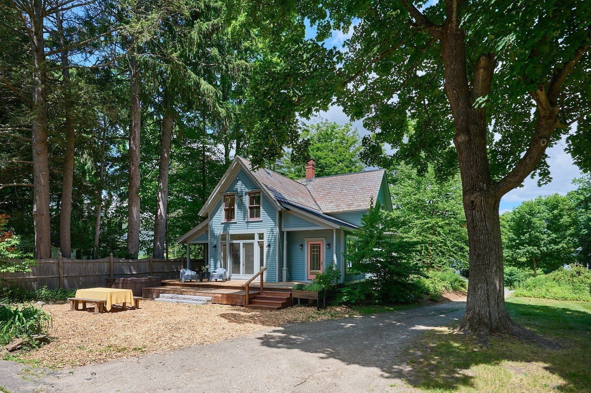 114 S Main St