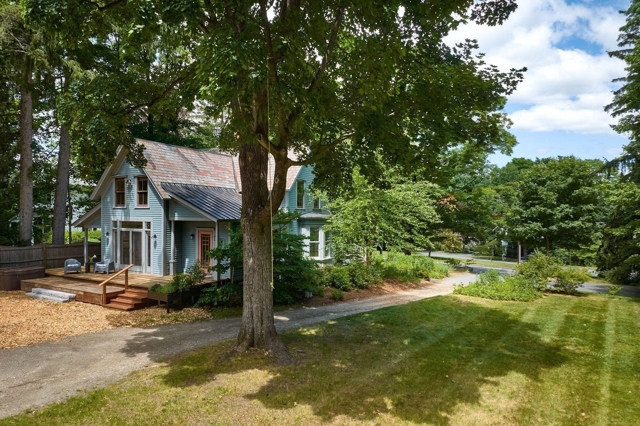 Photo of 114 S Main St, Northampton, MA