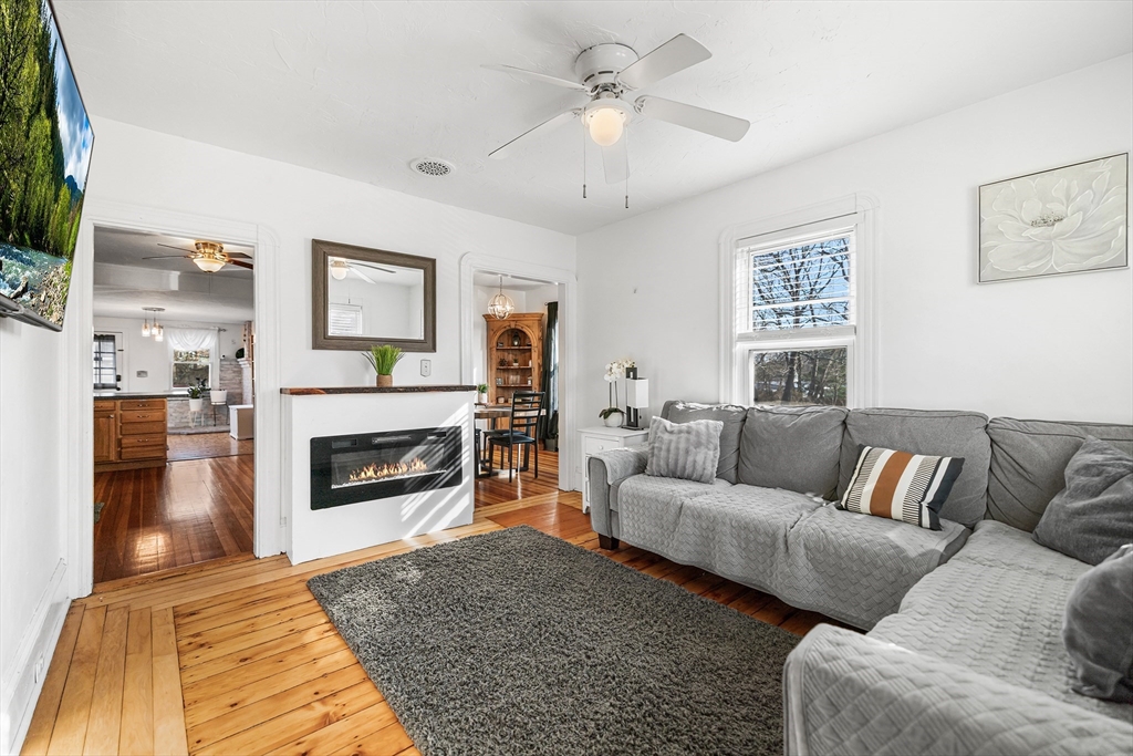 20 Emerson St