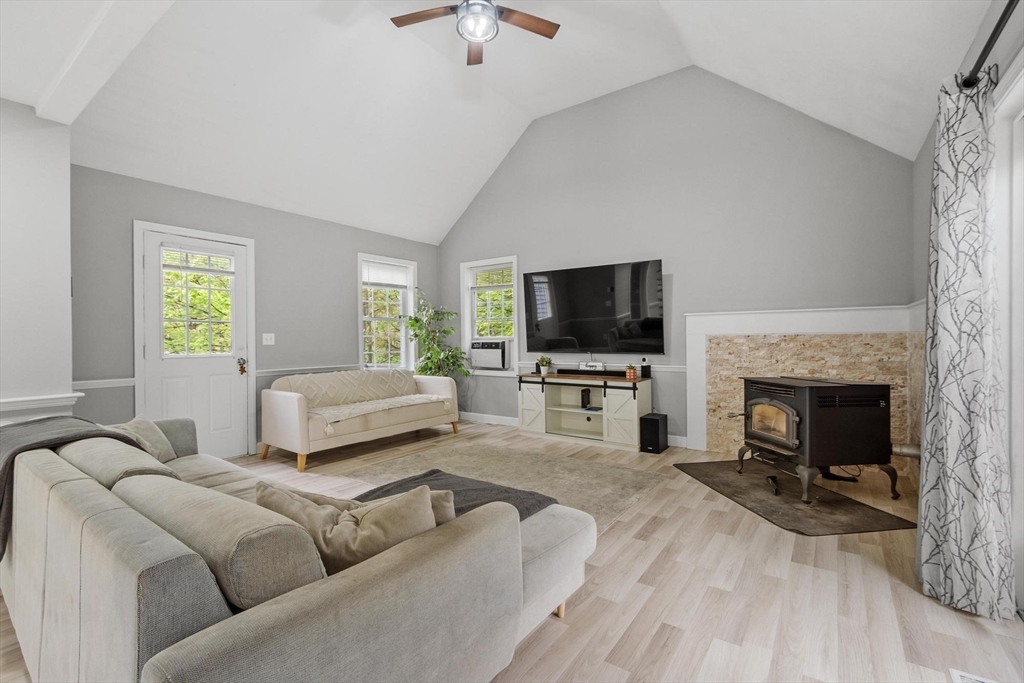731 Foster Rd, Ashby, MA Photo #21
