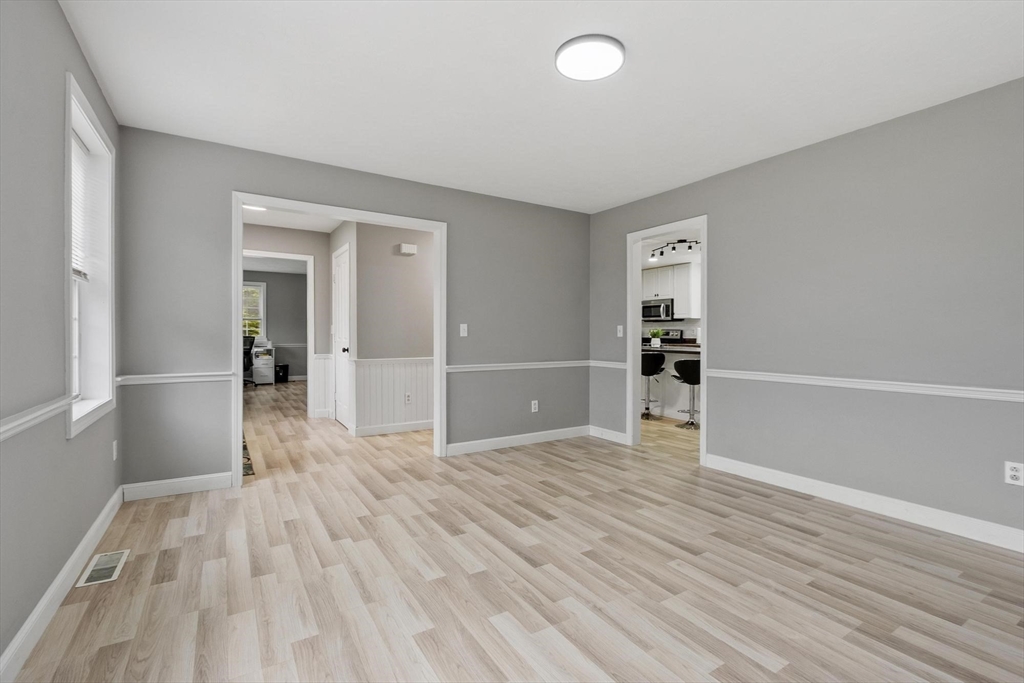 731 Foster Rd, Ashby, MA Photo #8