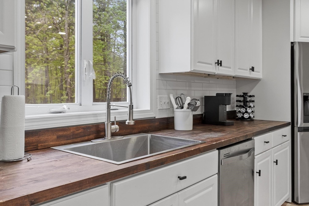 731 Foster Rd, Ashby, MA Photo #13