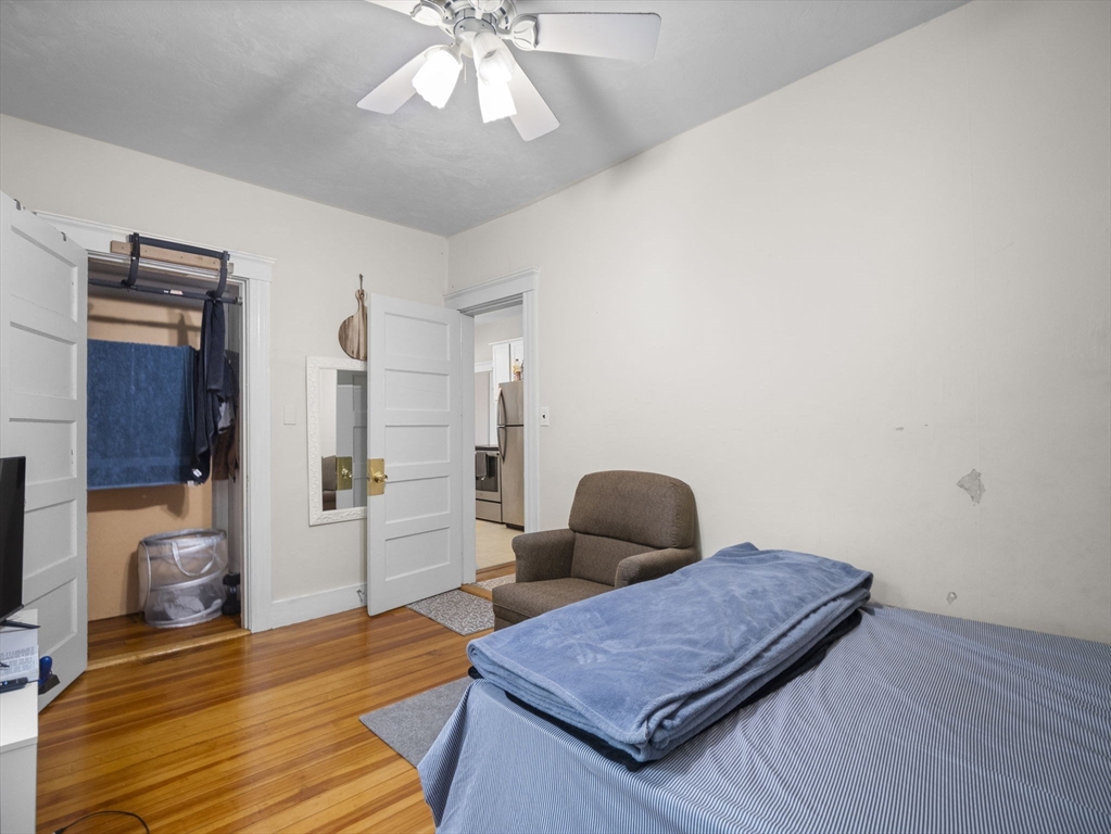 4 Darling St