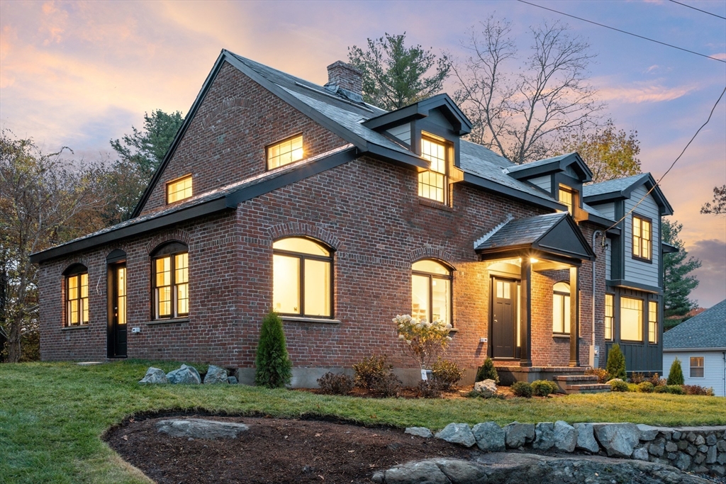 6 Lovis Avenue