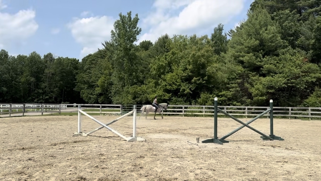 3 Shining Valley Cir