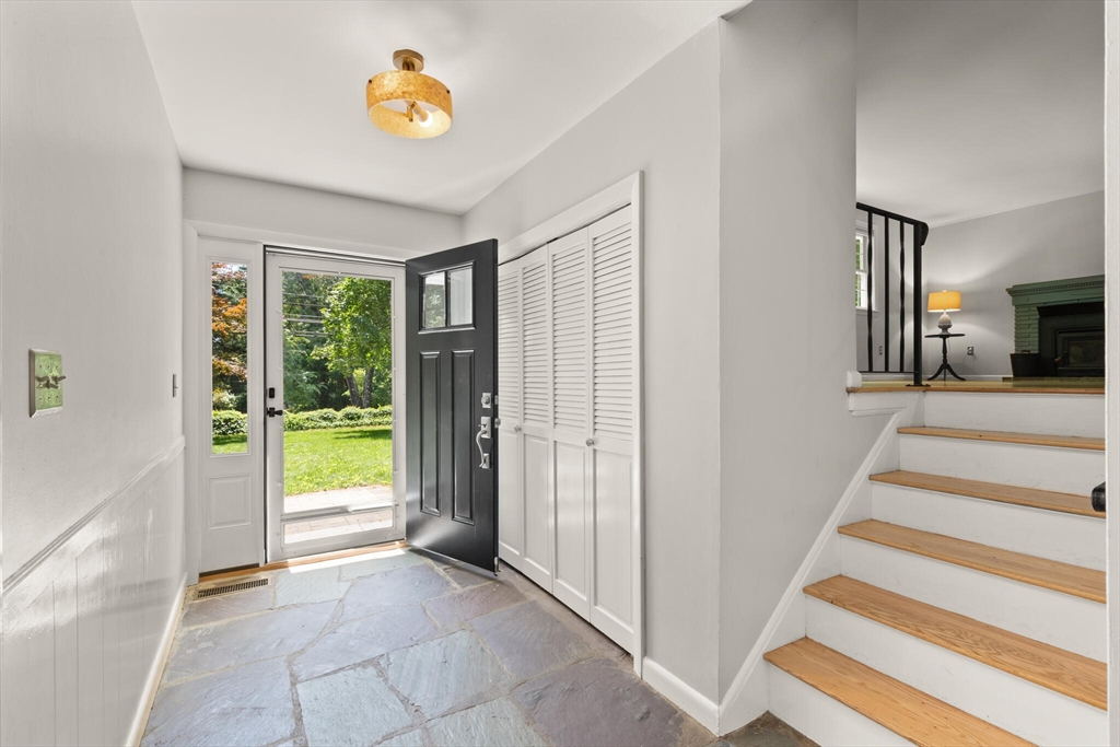 220 Old Lancaster Rd