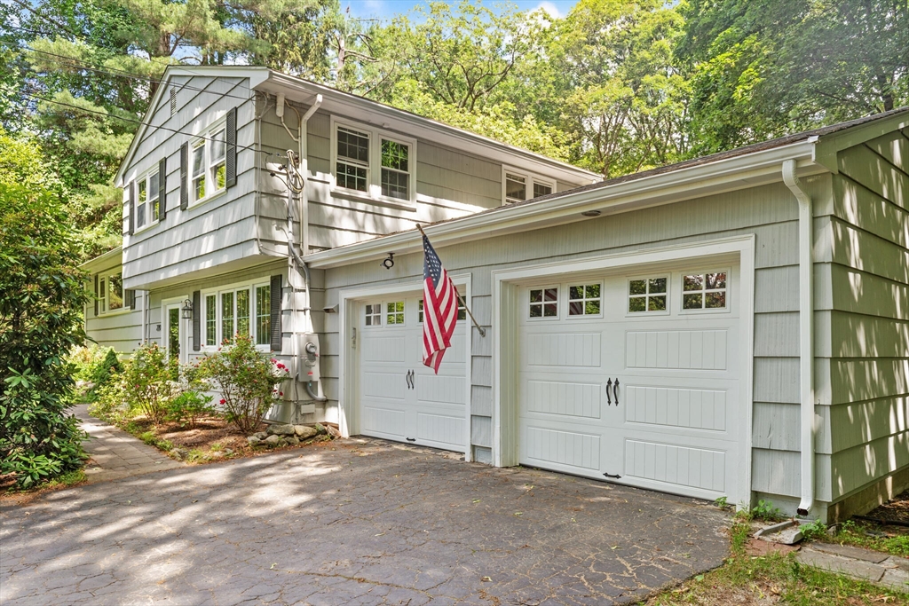 220 Old Lancaster Rd