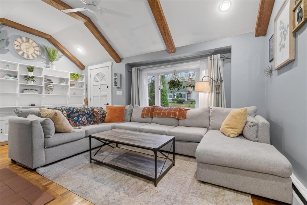 14 Francis Wyman Rd, Burlington, MA Photo #11