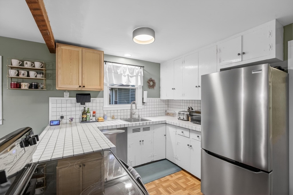 14 Francis Wyman Rd, Burlington, MA Photo #19