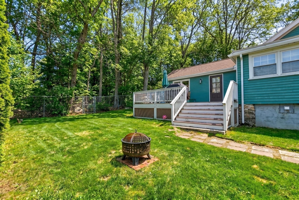 14 Francis Wyman Rd, Burlington, MA Photo #31