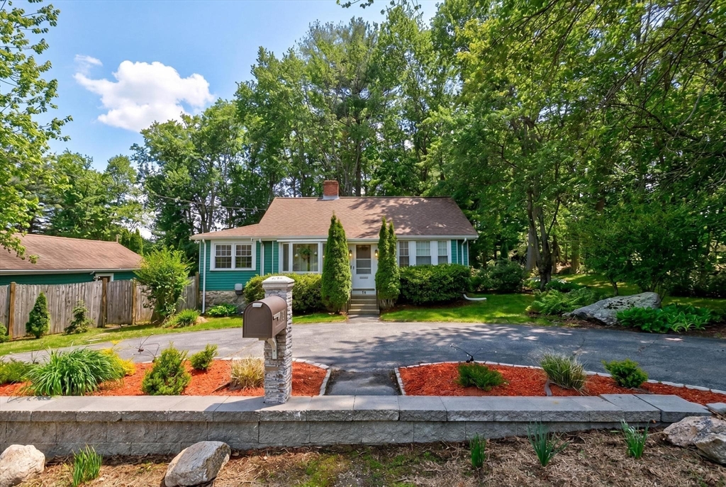 14 Francis Wyman Rd, Burlington, MA Photo #2
