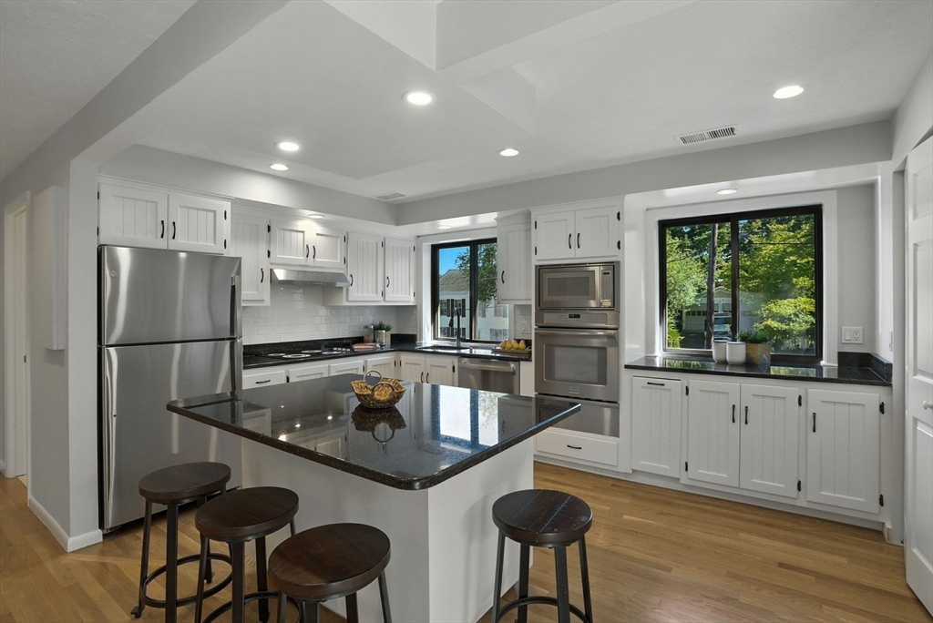 62 Vine Street 62