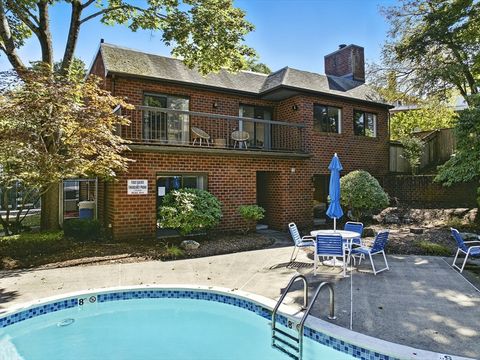 62 Vine Street 62 Winchester MA 01890