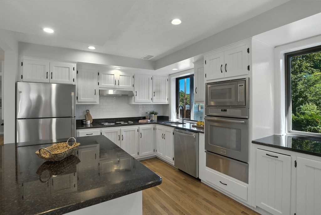 62 Vine Street 62