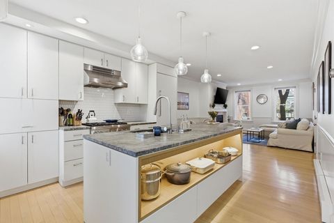 Photo of 5 Auburn St #1, Boston, MA 02129 (MLS # 73506046)