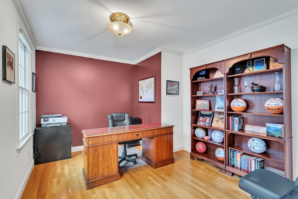 46 Holmes St, Needham, MA Photo #16