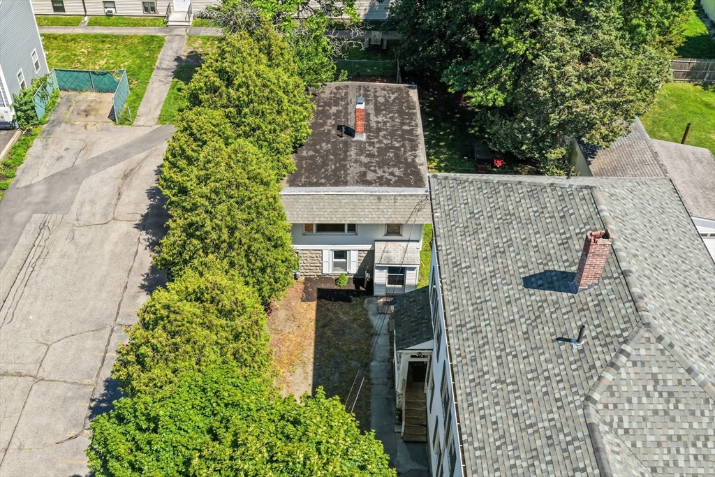 240 Montaup Street