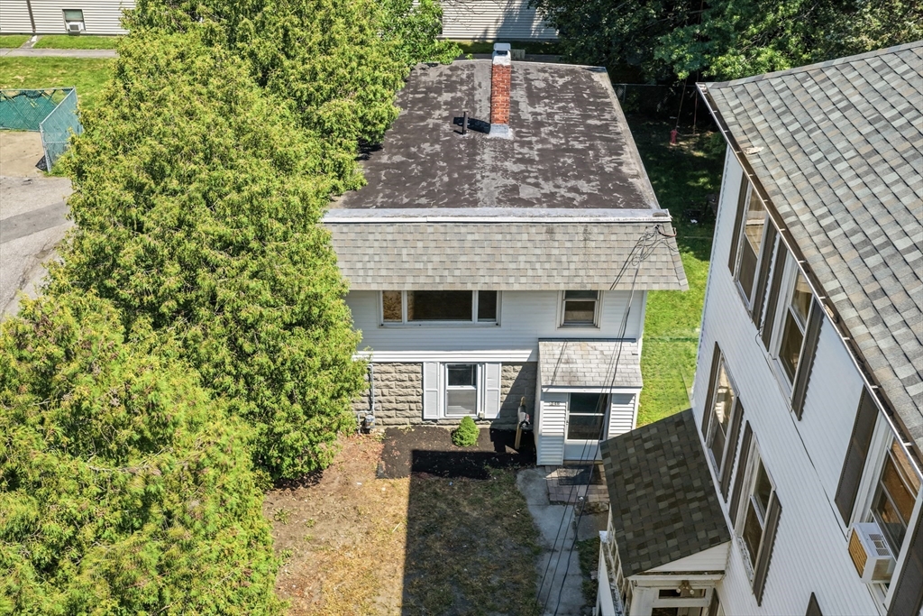 240 Montaup Street