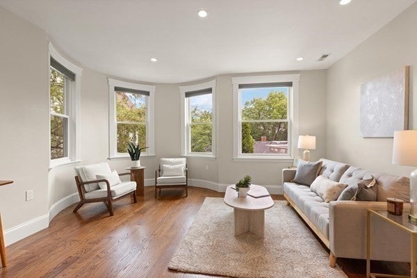 91 University Rd #2, Brookline, MA, 91 University Rd #2, Brookline, MA Photo #9