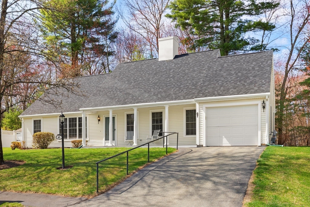 67 Kathleen Grant Rd