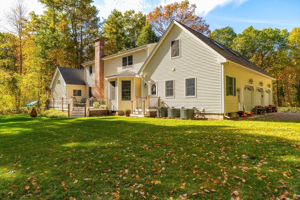 14 Eastwoods Drive