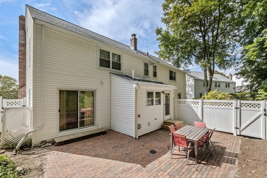 121 Channing Rd 121