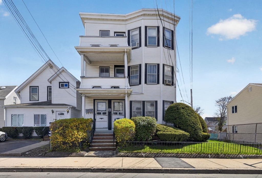 19 Bradford St
