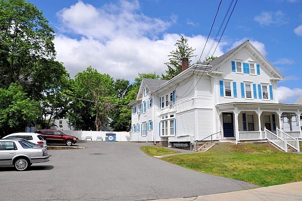 15 Walnut Ave
